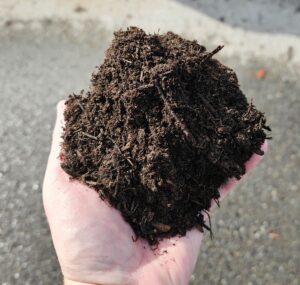 Certified Organic Compost with organic manure from tuf-turf 